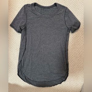 Lululemon short sleeve scoop neck tee